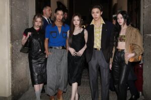 Dario Vitale’s First Versace Show Challenges Tradition With Blazers, Jeans, and Everyday Glamour