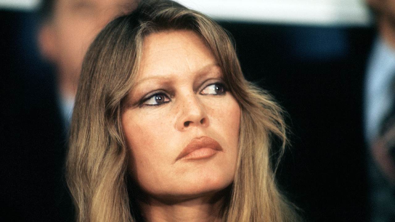 Brigitte Bardot: The Unrepeatable Icon Who Redefined Beauty, Cinema, and Freedom