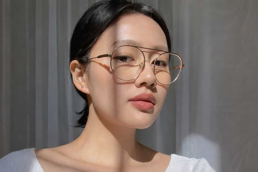 6 Eyewear Styles That Make a Fashion Statement, From Midnight Hues to Geometric Designs