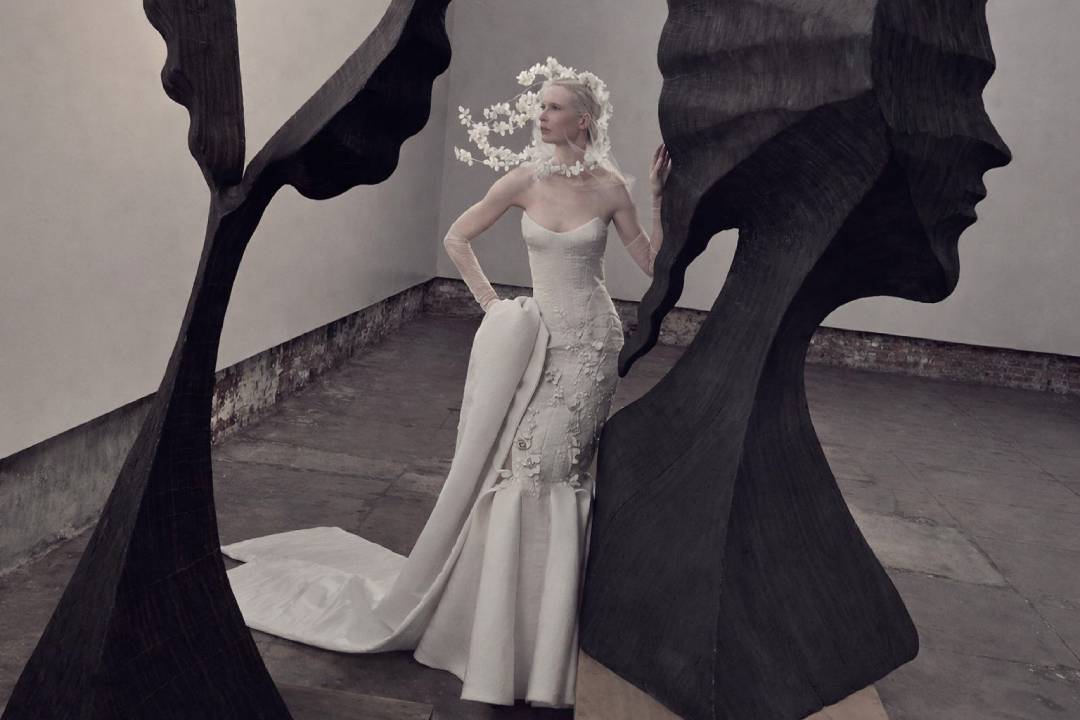 Bridal Headpieces Will Be a Global Trend by 2026, New York Fashion Week Transforms Modern Bridal Style