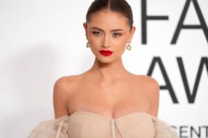 Leni Klum Introduces Elegant Milky Glass Nails Manicure Style